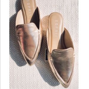 ✨ ESPIRIT | Gold Metallic Mules